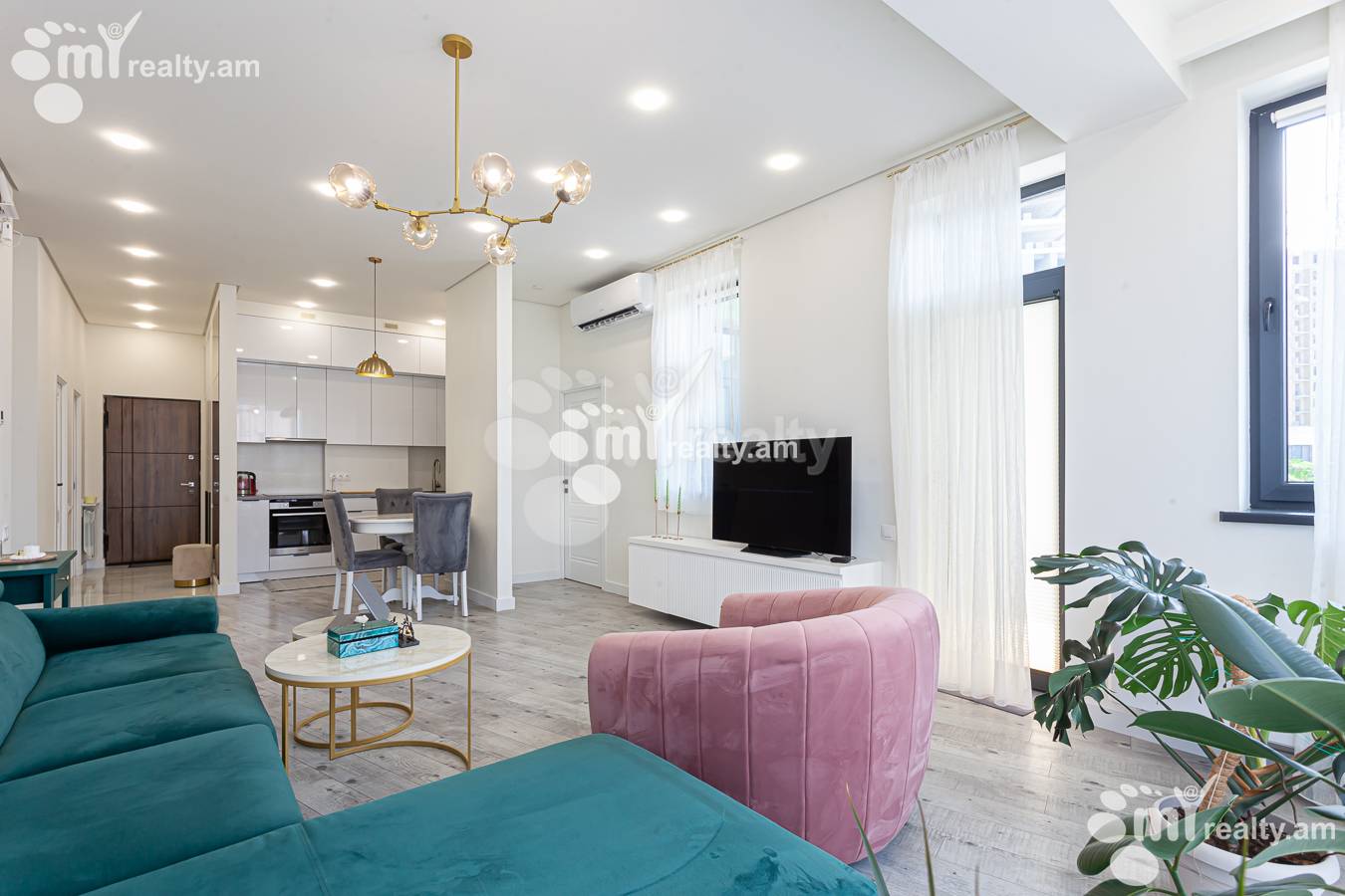 4 bedroom apartment for sale Tigran Petrosyan St, Davtashen Yerevan, 156080