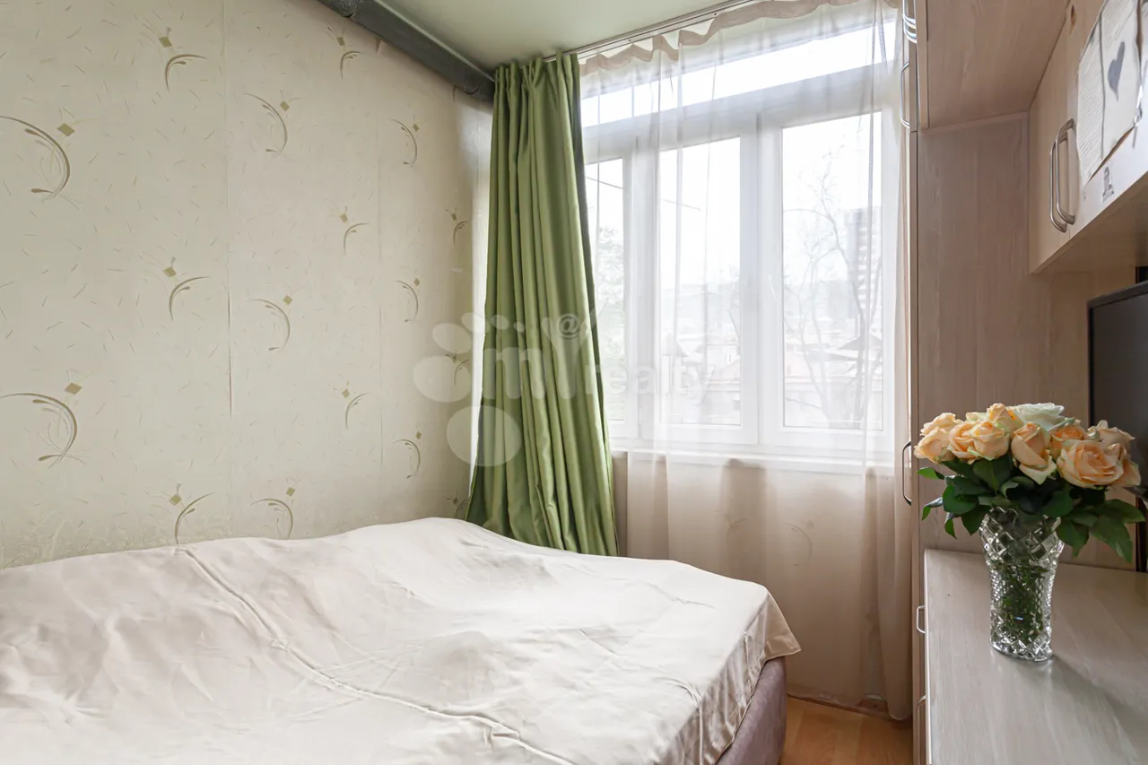 Купить 2 комнатную квартиру Вардананц ул, Центр Ереван, 159921