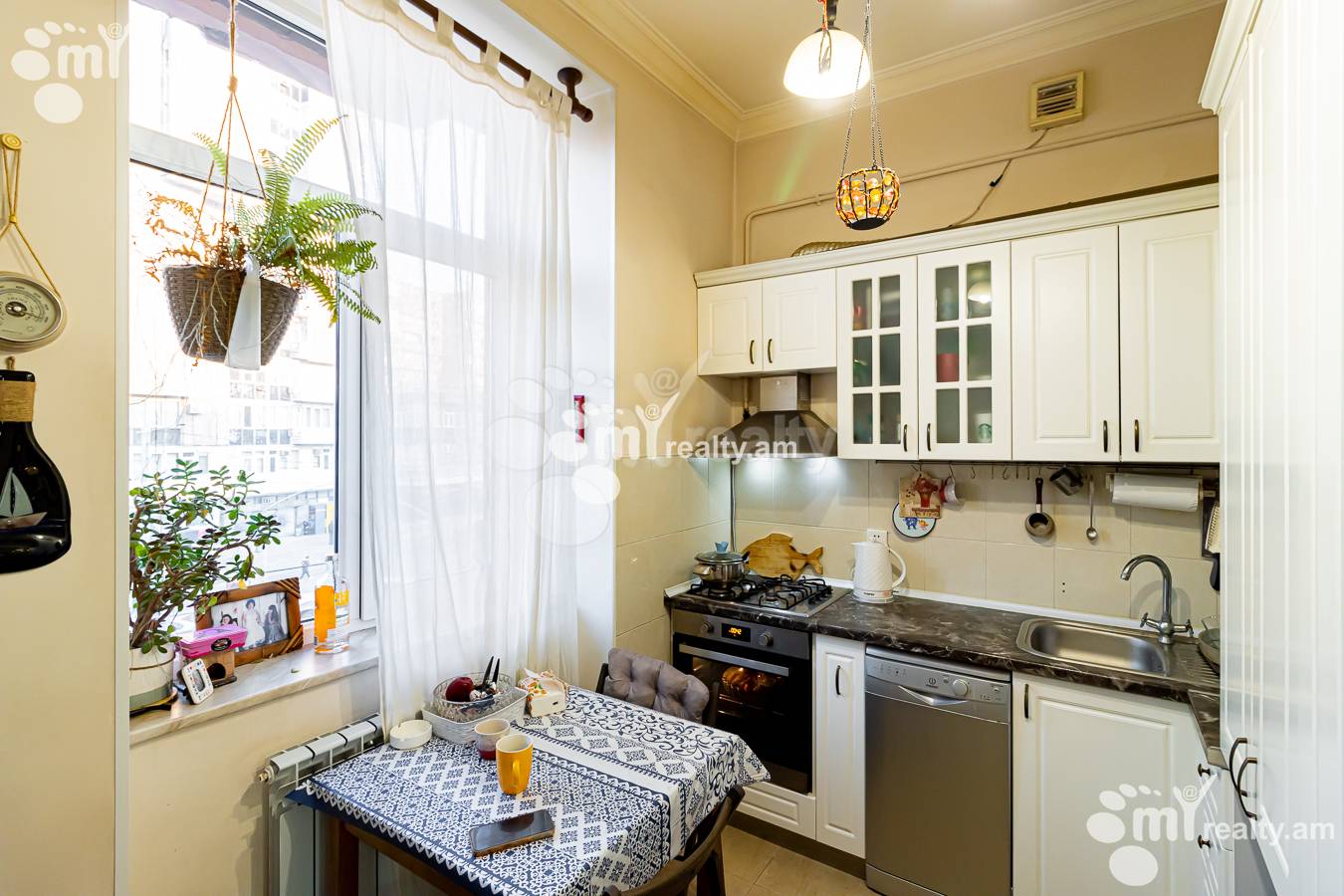 2 bedroom apartment for sale (خیابان باقرامیان (عربکیر, عربگیر ایروان, 154694