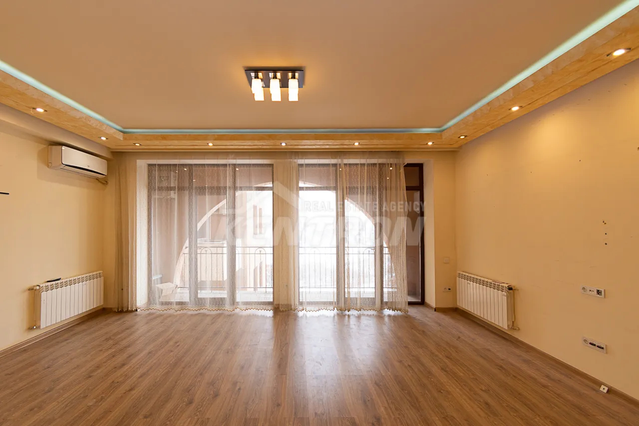 4 bedroom apartment for sale Sasna Тsrer St, Davtachène Yerevan, 159006