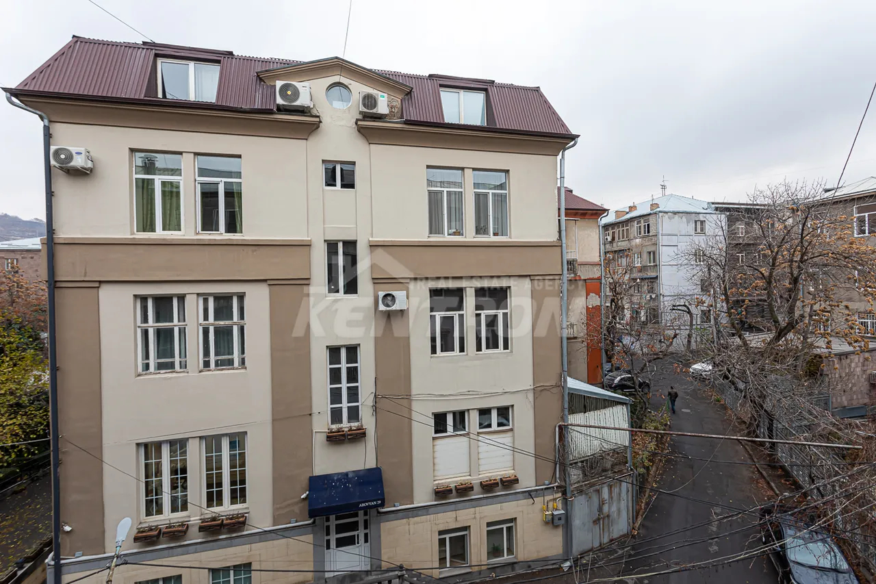 4 bedroom apartment for sale Isahakyan St, Center Yerevan, 158231