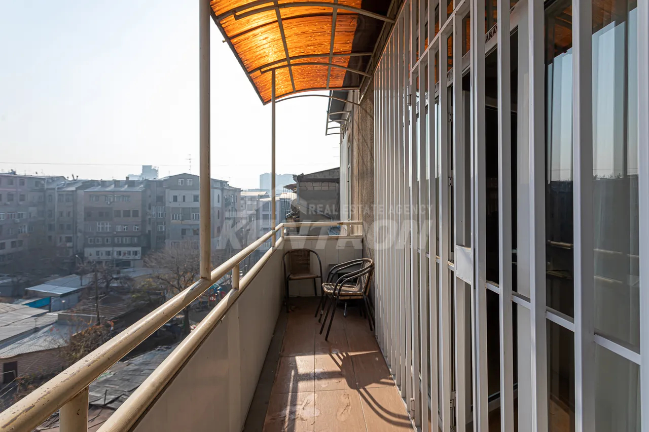 5 bedroom apartment for rent Spendiaryan St, Center Yerevan, 158571