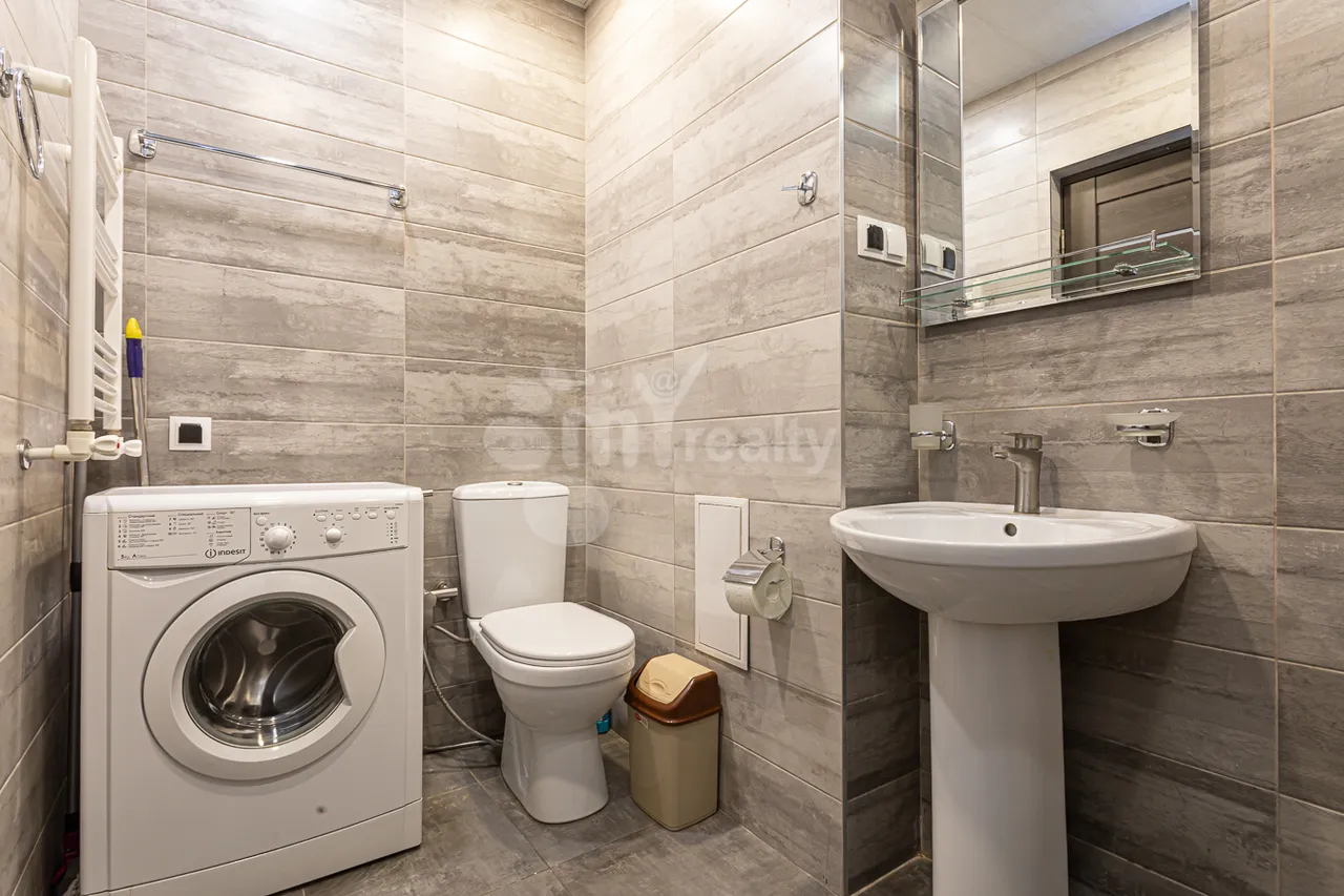 2 bedroom apartment for sale خیابان ماشتوتس, مرکز شهر ایروان, 158157