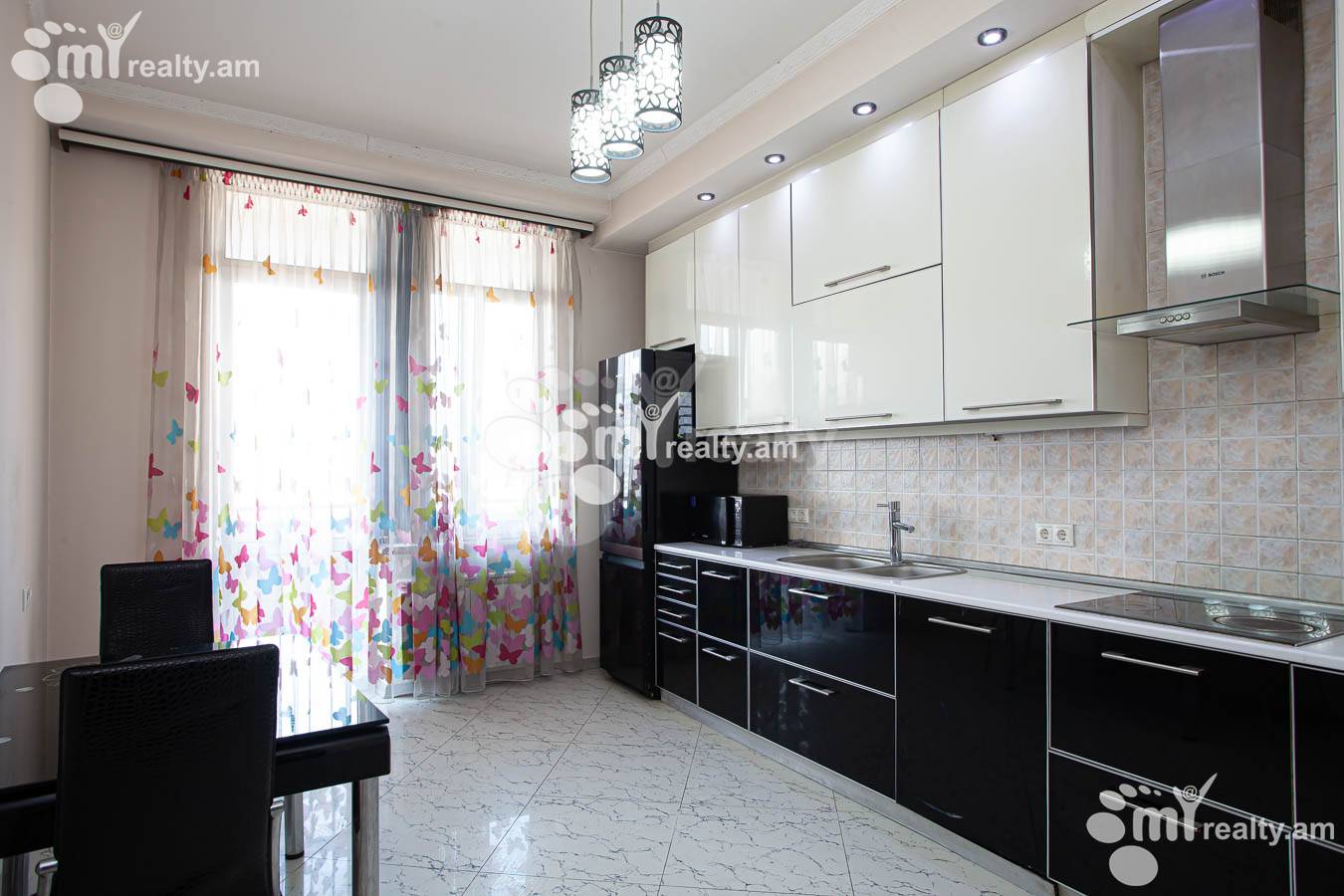 4 bedroom apartment for sale Dzorap St, Center Yerevan, 138781