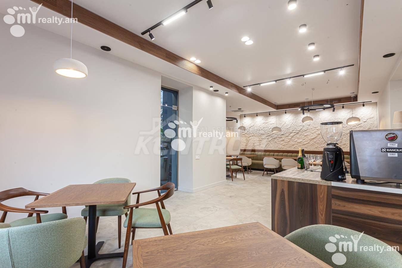 Commercial for rent خیابان ماشتوتس, مرکز شهر ایروان, 155187