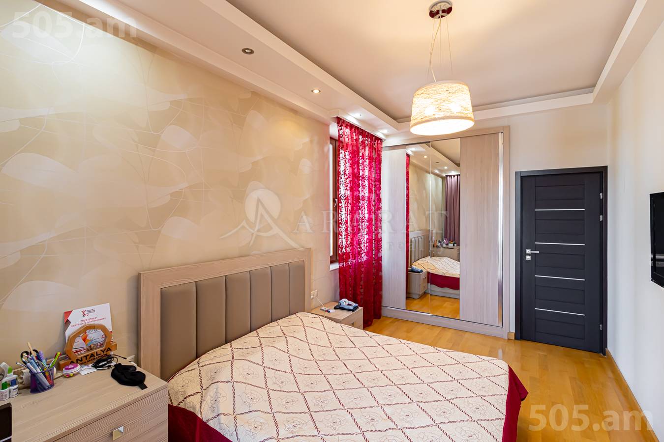 3 bedroom apartment for sale Ler. Kamsar St, Center Yerevan, 152892