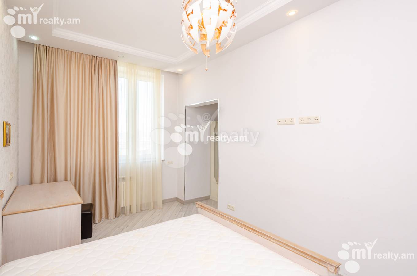 4 bedroom apartment for sale N. Zaryan St, Arabkir Yerevan, 152096