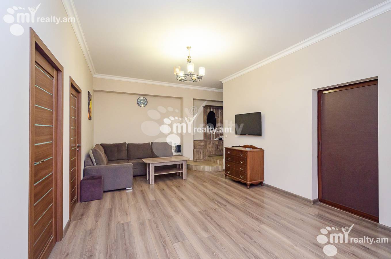 3 bedroom apartment for sale خیابان ابوویان, مرکز شهر ایروان, 148860