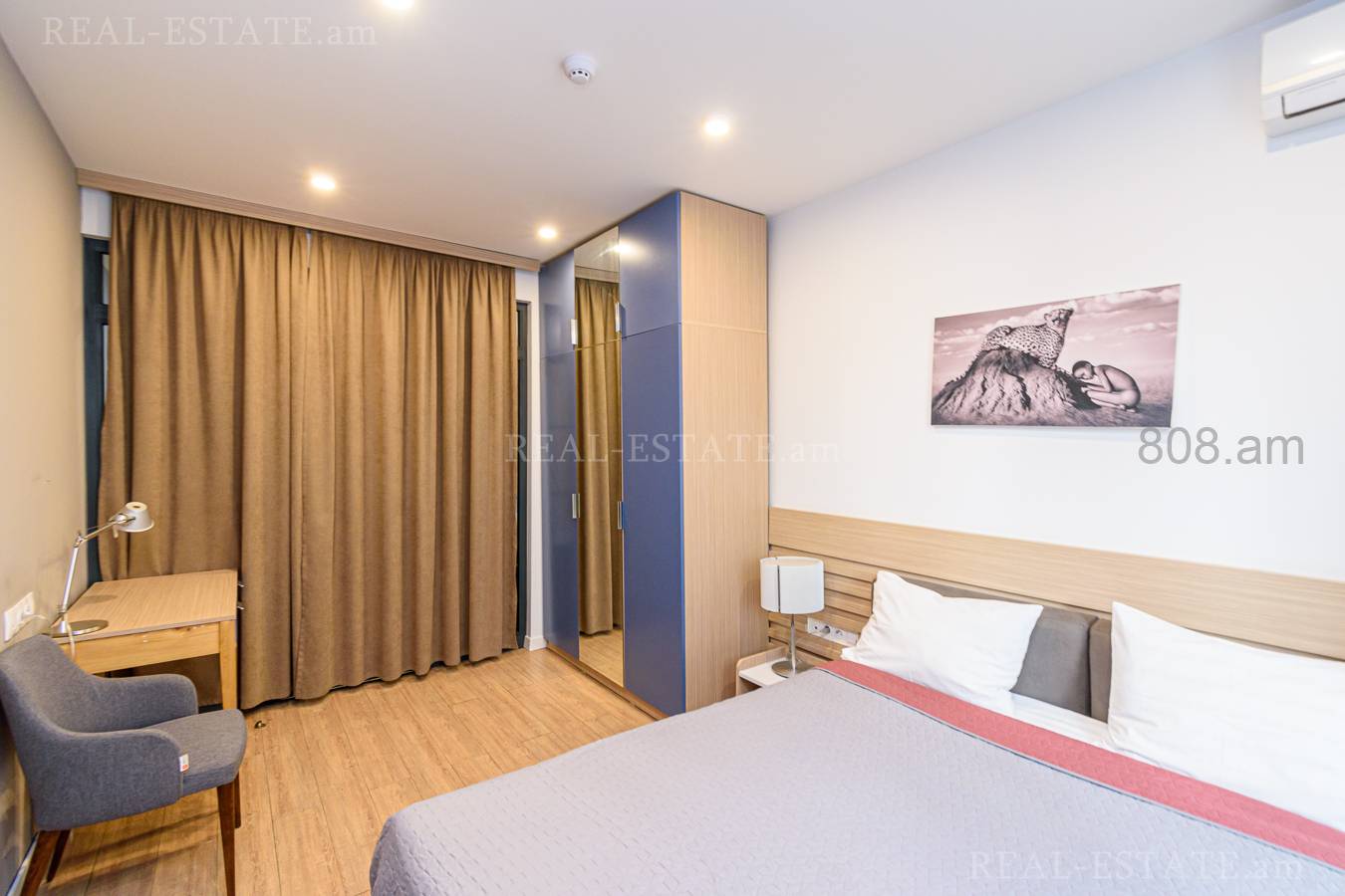 3 սենյականոց բնակարան  Պուշկինի փող, Կենտրոն Երևան, 131686