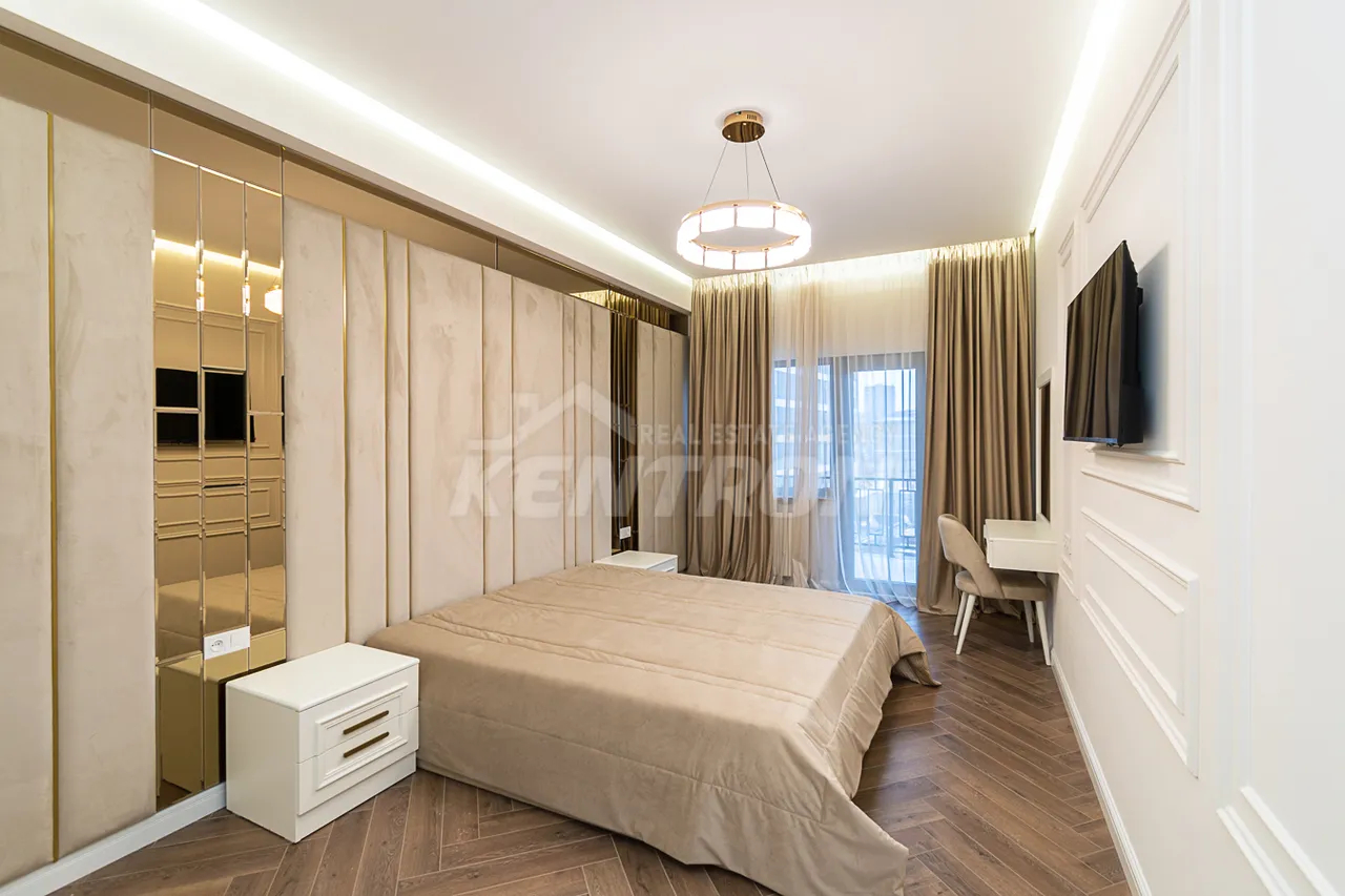 Купить 3 комнатную квартиру Гогол ул., Канакер-Зейтун Ереван, 159252