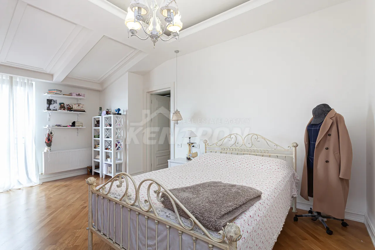 5 bedroom apartment for sale V.Vagharshyan St, Arabkir Yerevan, 159689