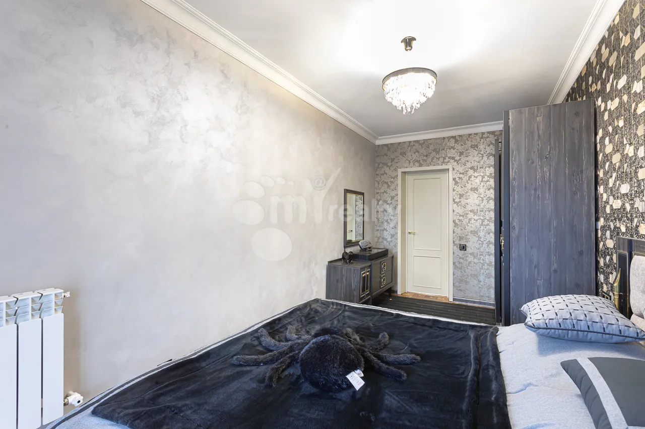 3 bedroom apartment for sale E. Qochar St, Center Yerevan, 159487