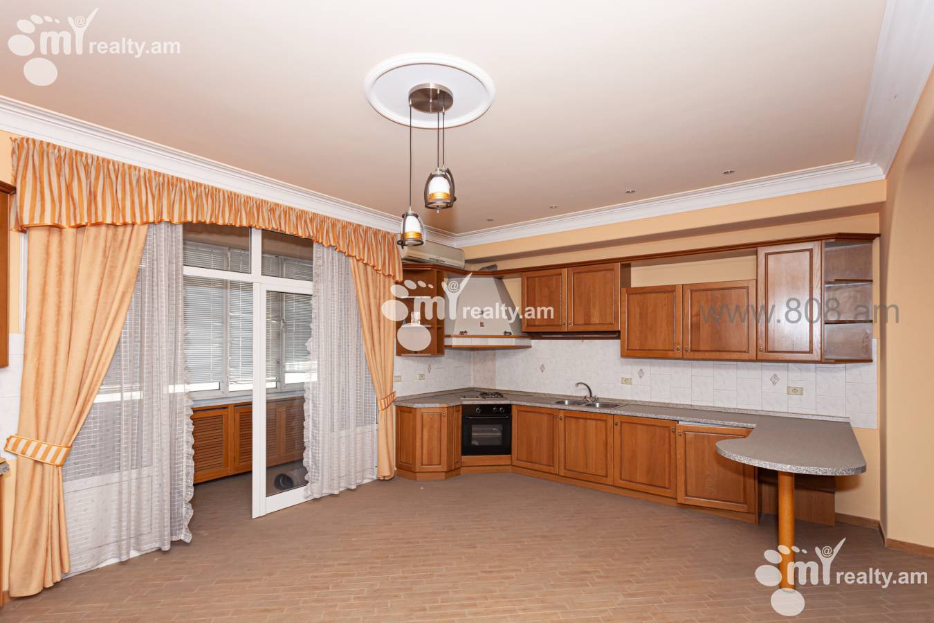 6 սենյականոց բնակարան  Ա. Ավետիսյան փող, Արաբկիր Երևան, 126749