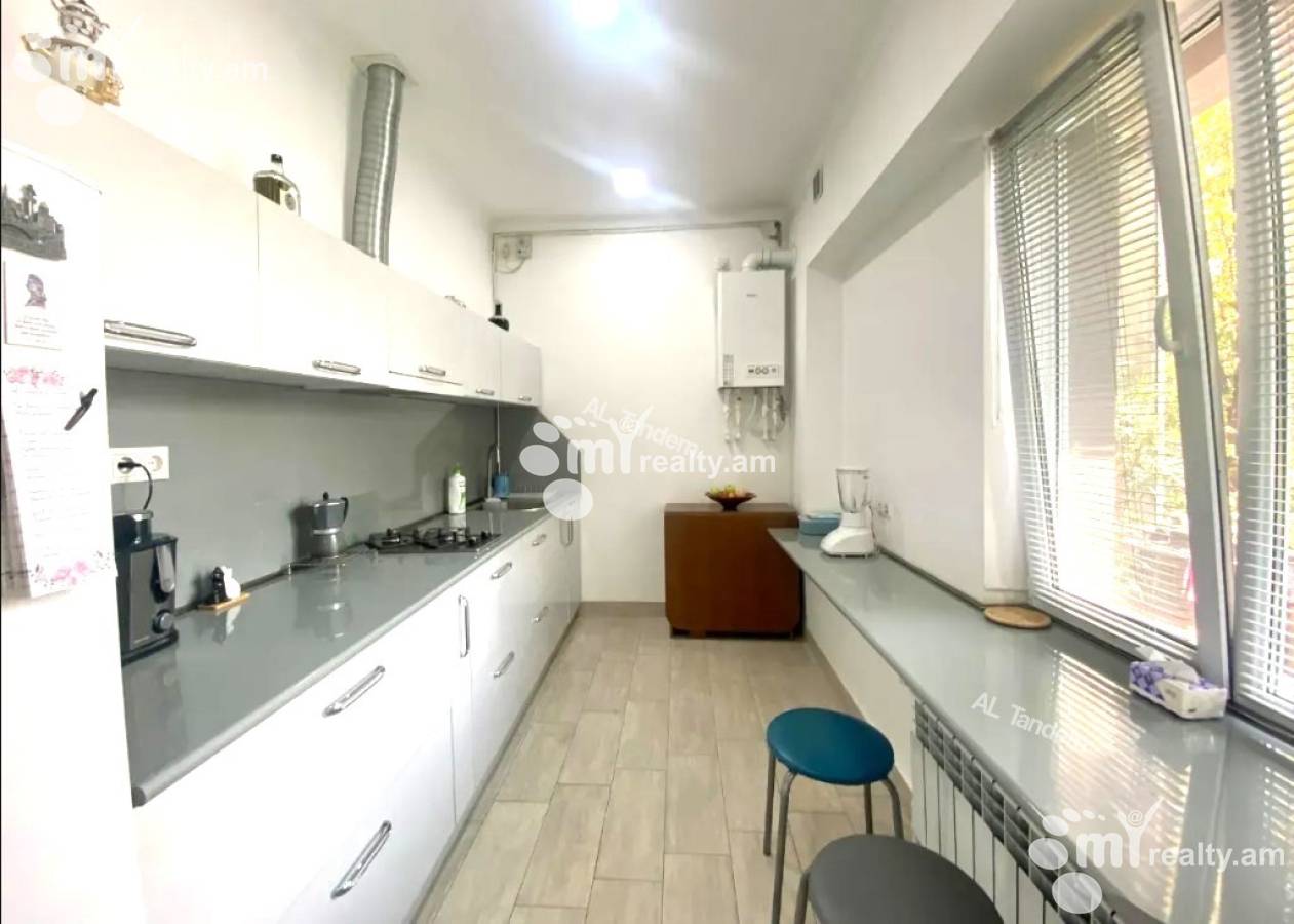 2 սենյականոց բնակարան  Խանջյան փող, Կենտրոն Երևան, 156683