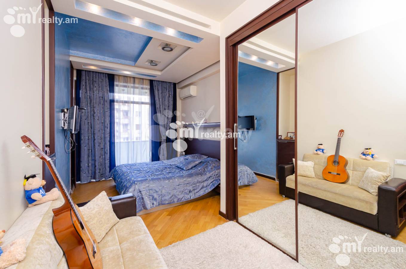 4 bedroom apartment for sale Yekmalyan St, Center Yerevan, 139982