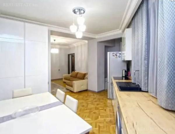 4-bedroom/apartment-for-sale/Sayat-Nova+Ave/Center/Yerevan