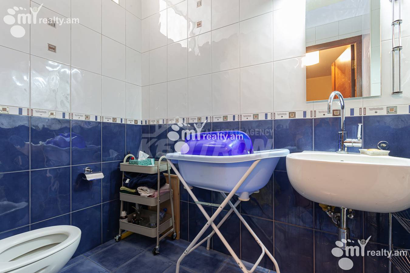 4 bedroom apartment for sale rue d'Amiryan, Center Yerevan, 155876