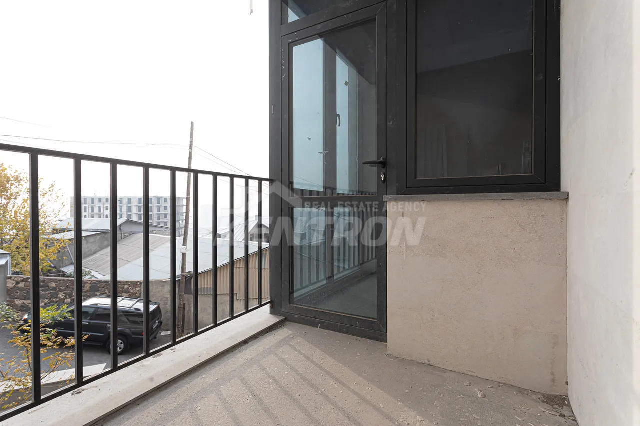 2 bedroom apartment for sale rue d'Aygestan 11, Center Yerevan, 157973