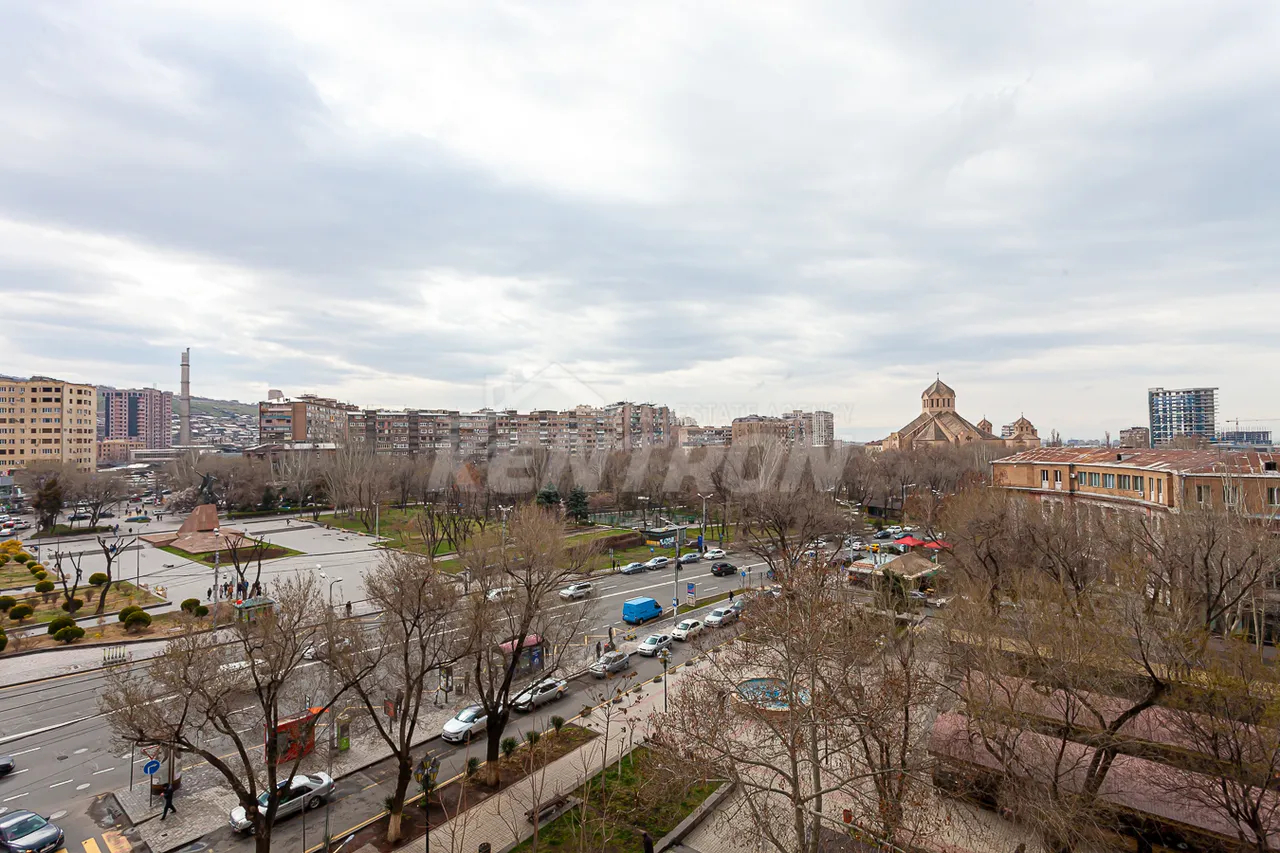 4 սենյականոց բնակարան վարձով Վարդանանց փող, Կենտրոն Երևան, 158840