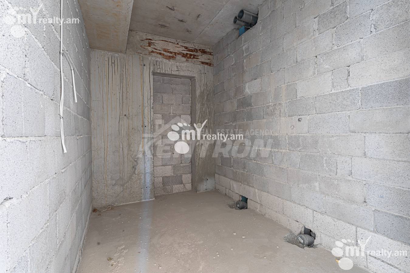 4 սենյականոց բնակարան  Էմինեսկու փող, Քանաքեռ-Զեյթուն Երևան, 157067