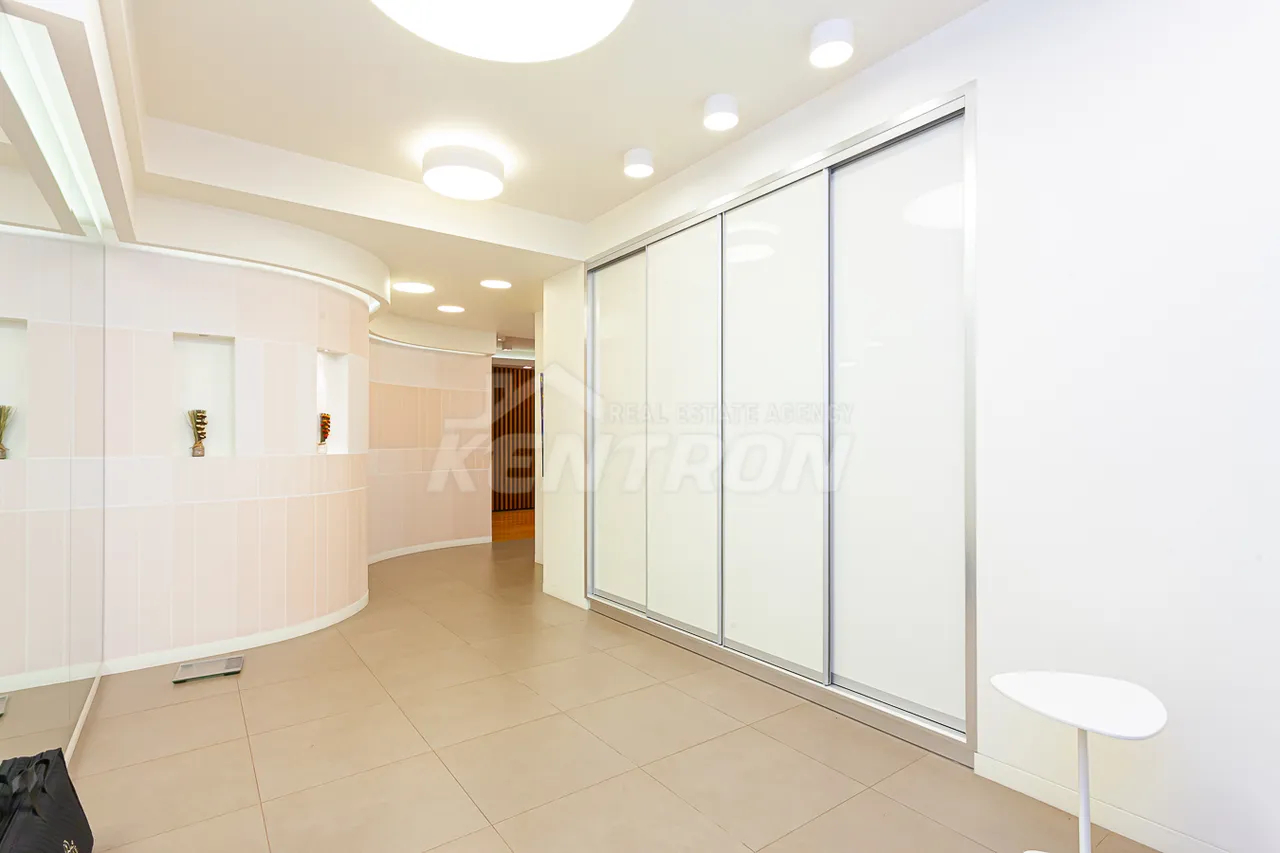 4 սենյականոց բնակարան վարձով Վարդանանց փող, Կենտրոն Երևան, 158840