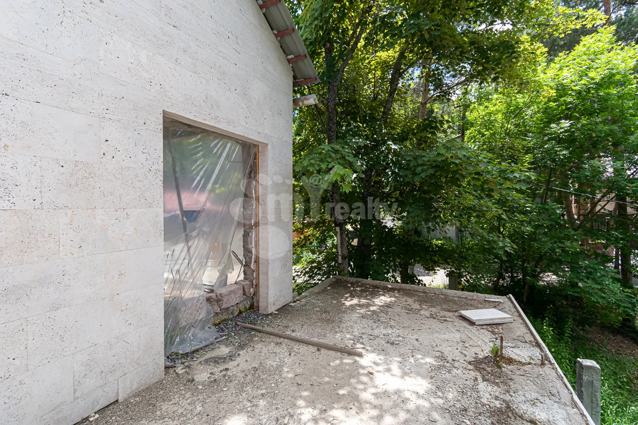 House for sale V. Harutyunyan street, Tsaghkadzor Kotajk, 157257