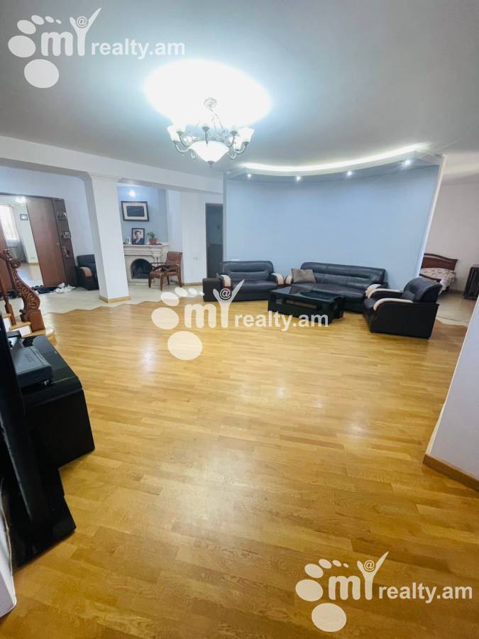 5 bedroom apartment for sale خیابان برادران اوربِلی, عربگیر ایروان, 160180