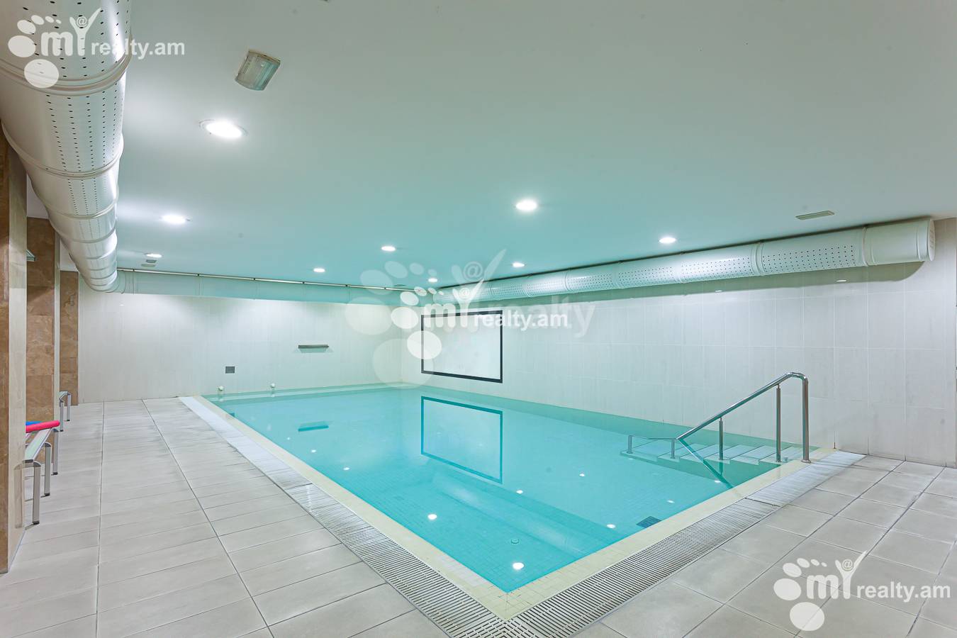 3 bedroom apartment for rent Vazgen Sargsyan St, Center Yerevan, 151317