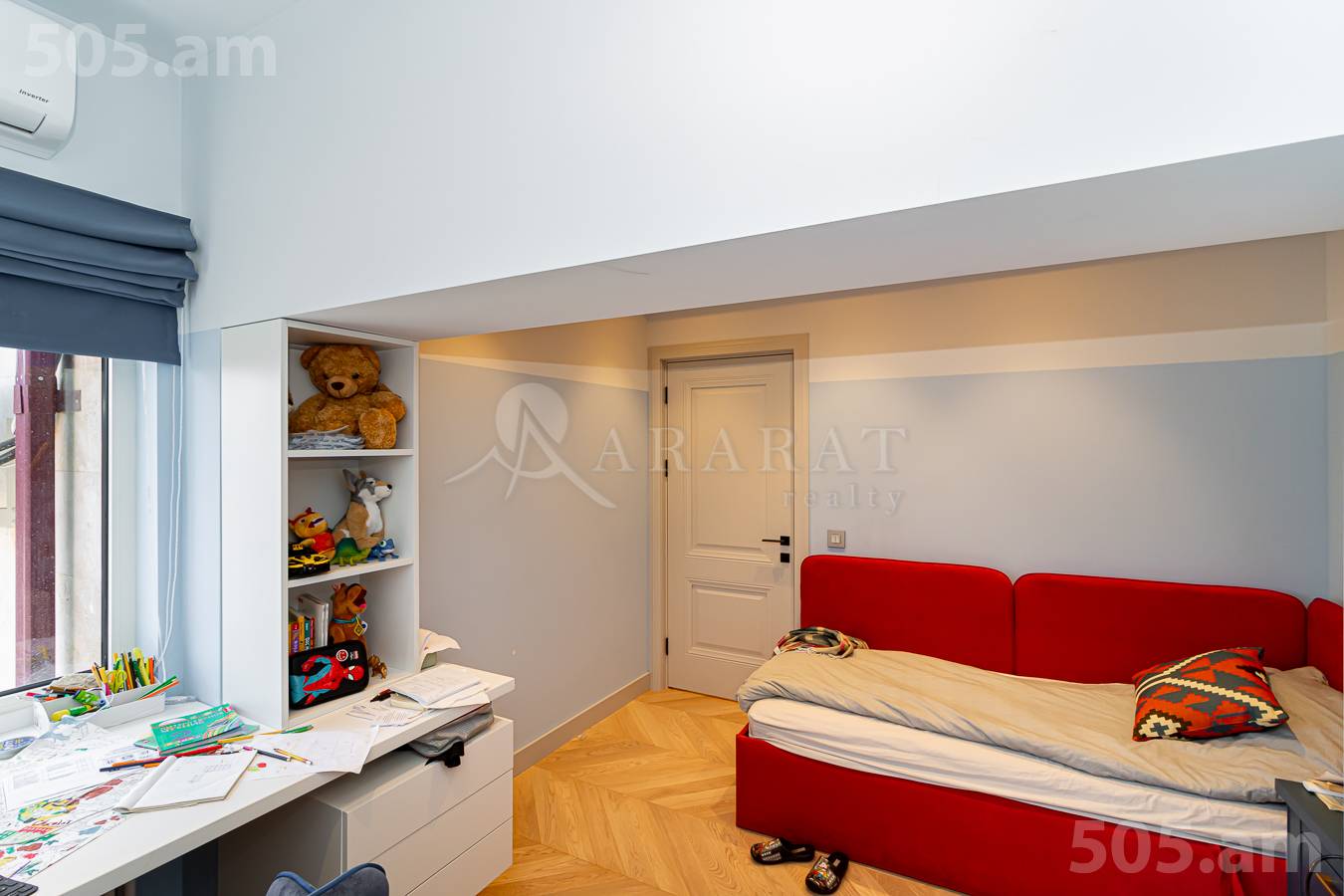 4 bedroom apartment for sale Antarayin St, Center Yerevan, 149367