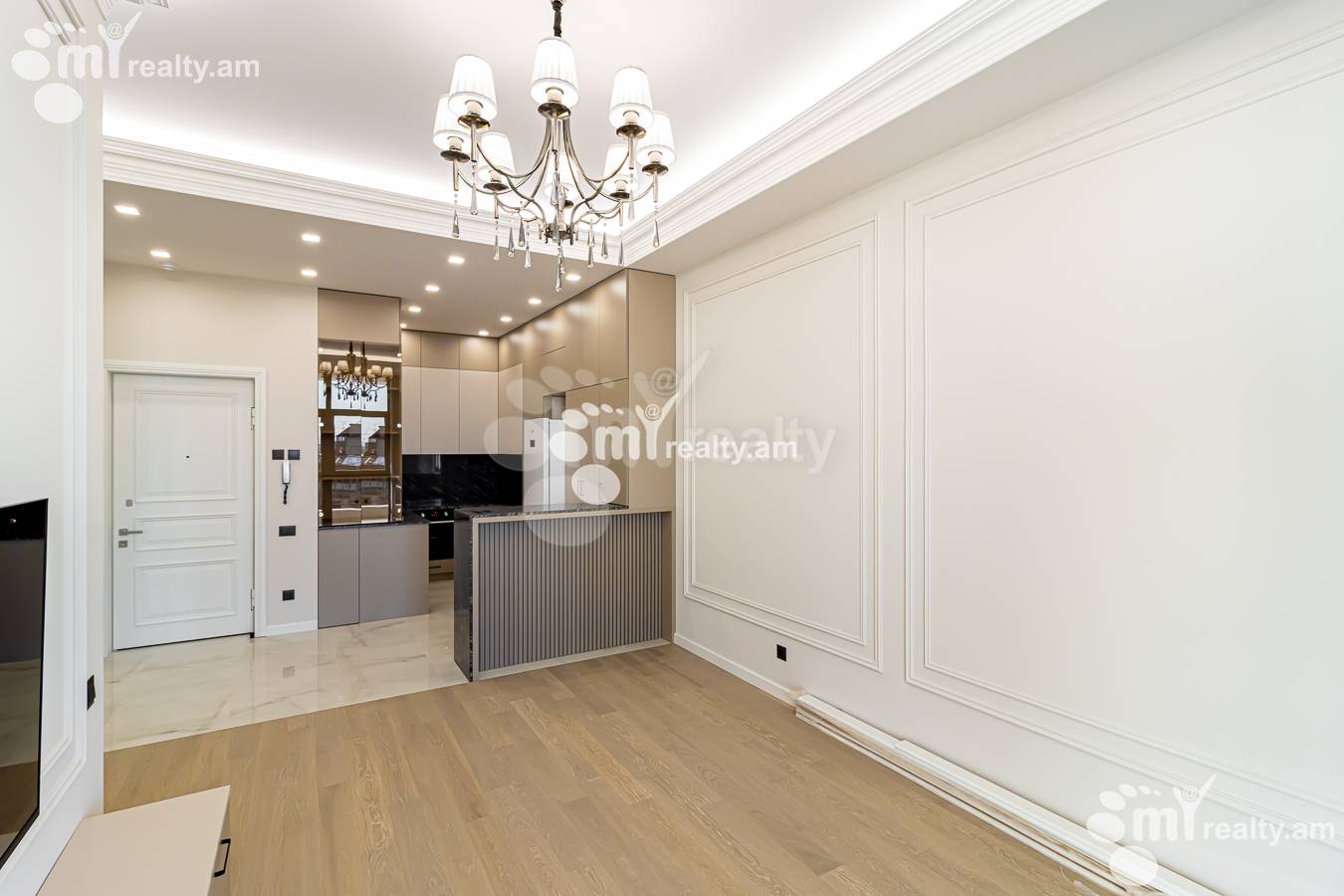 Купить 2 комнатную квартиру Аршакуняц пр, Центр Ереван, 153731