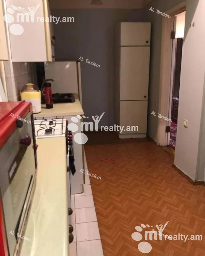 Купить 3 комнатную квартиру Маштоца пр, Центр Ереван, 124206