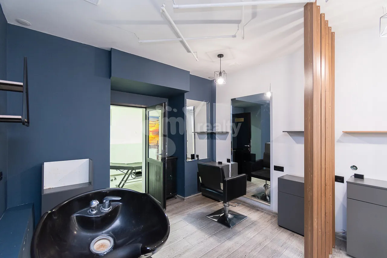 Снять коммерческoе помещение Терян ул, Центр Ереван, 158208