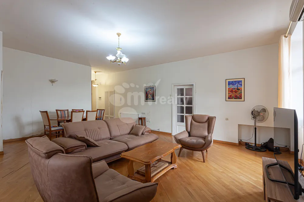 3-bedroom/apartment-for-sale/Mashtots+Ave/Center/Yerevan