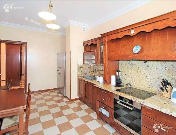 4-senyakanoc-bnakaran-vardzakalutyun-Yerevan-Center