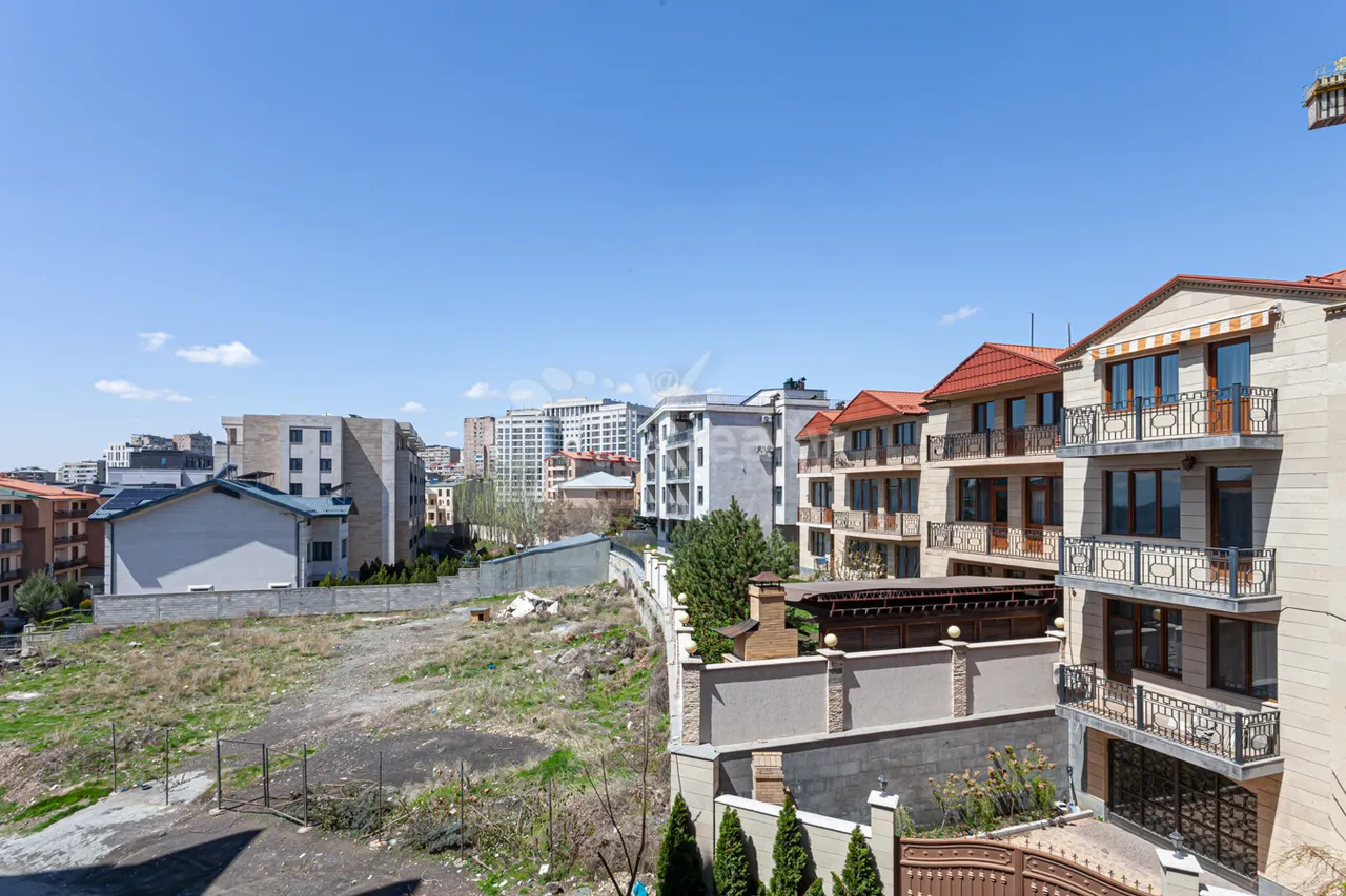 3 սենյականոց բնակարան  Անտառային փող, Կենտրոն Երևան, 160198