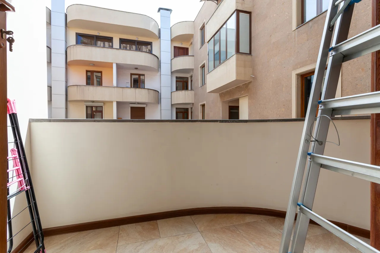 3 bedroom apartment for rent Northern (Hyusisayin)  Ave, Center Yerevan, 158853