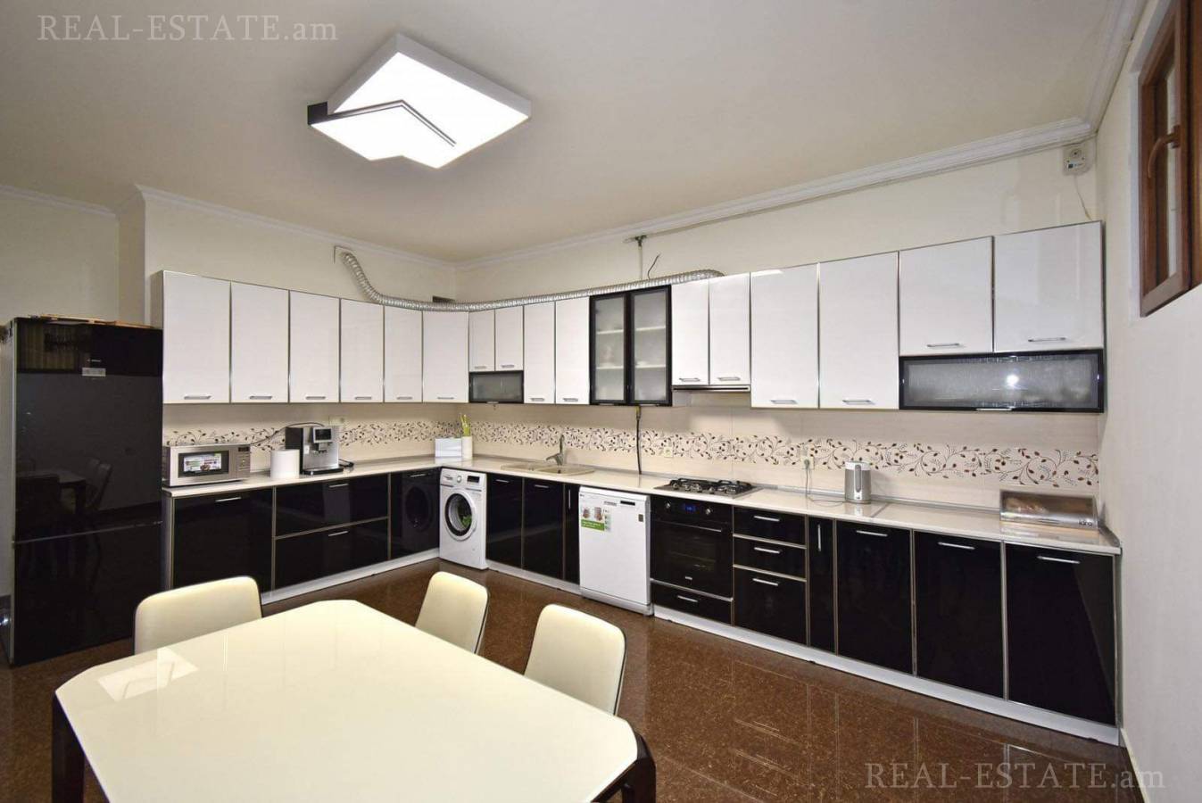 4 bedroom apartment for sale Sayat-Nova Ave, Center Yerevan, 138465