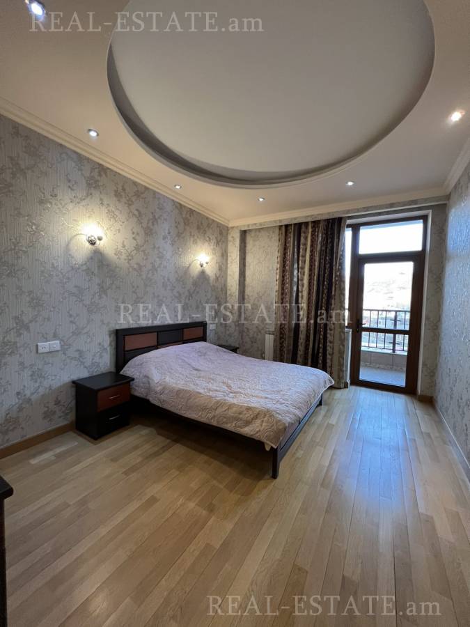 3 bedroom apartment for rent Sayat-Nova Ave, Center Yerevan, 126506