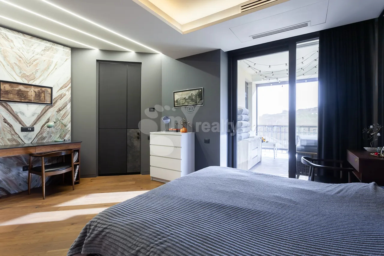 4 bedroom apartment for sale خیابان بوزند, مرکز شهر ایروان, 160313