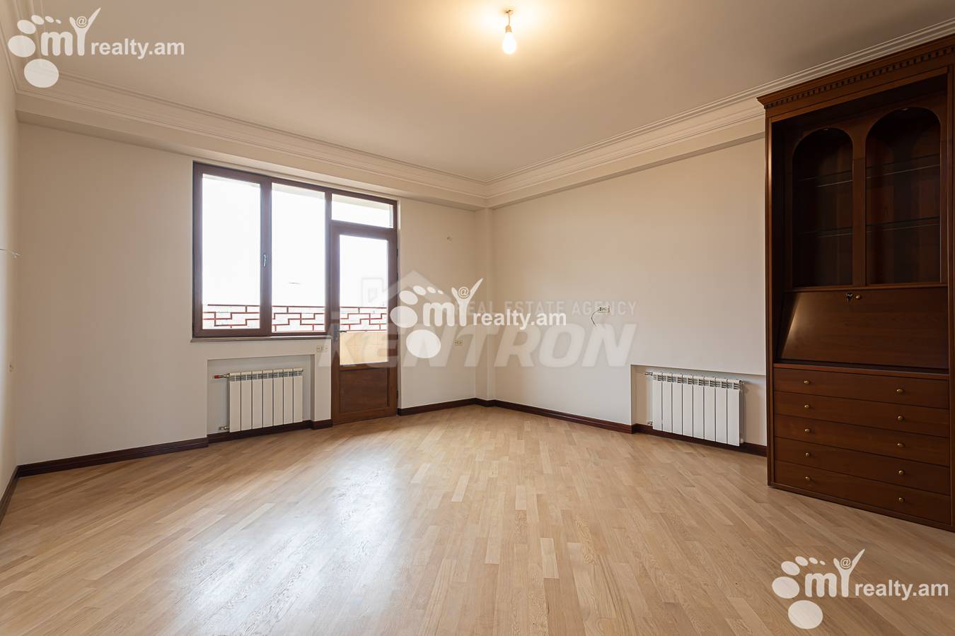 3 bedroom apartment for sale خیابان واردانانتس, مرکز شهر ایروان, 156881