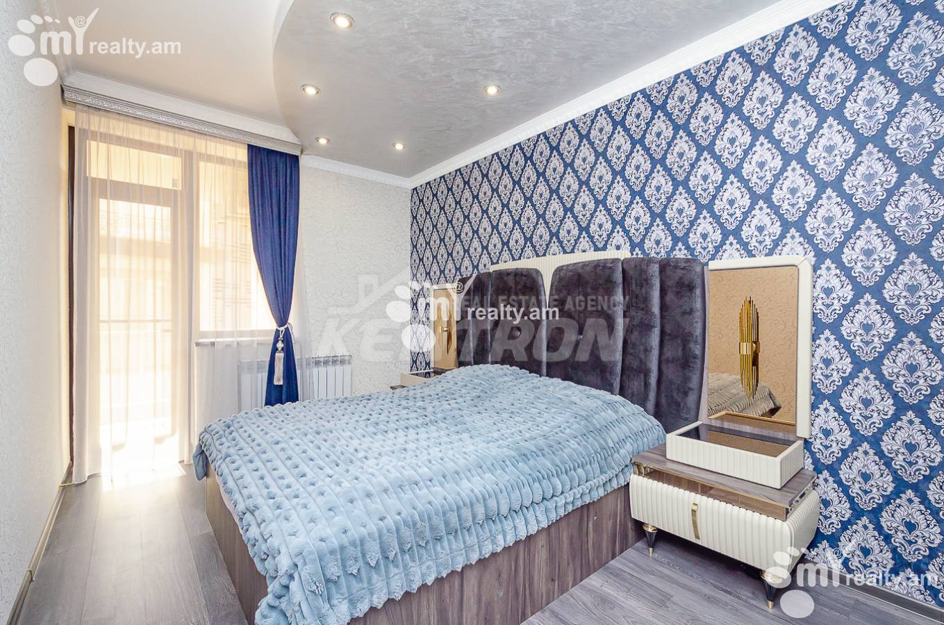 Купить 3 комнатную квартиру Антараин ул, Центр Ереван, 157086