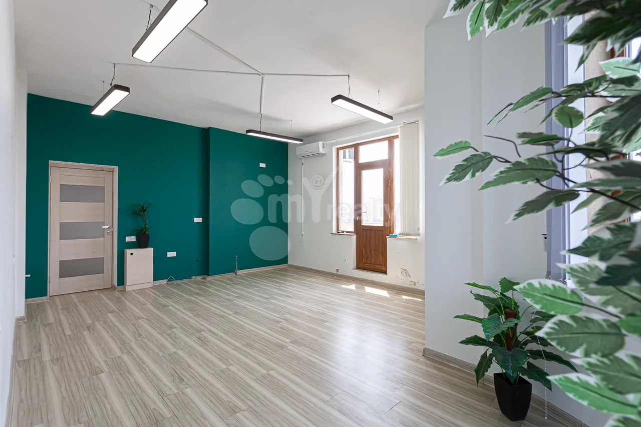 Commercial property for rent V.Papazyan St, Arabkir Yerevan, 160453