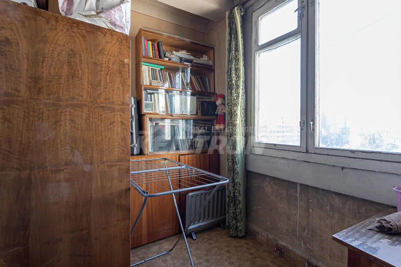 3 bedroom apartment for sale خیابان نعلبندیان, مرکز شهر ایروان, 157228