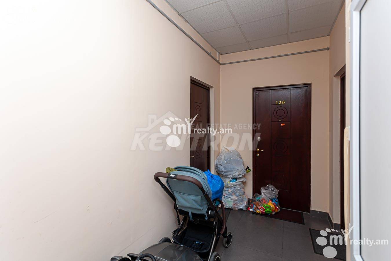 Купить 2 комнатную квартиру Сасна Црер ул., Давташен Ереван, 155245