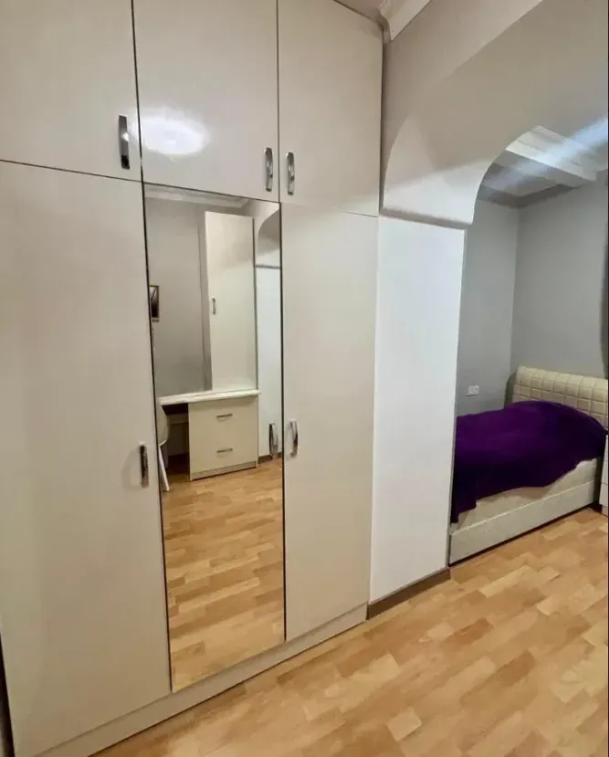 5 bedroom apartment for sale خیابان وراساکان, عربگیر ایروان, 161980