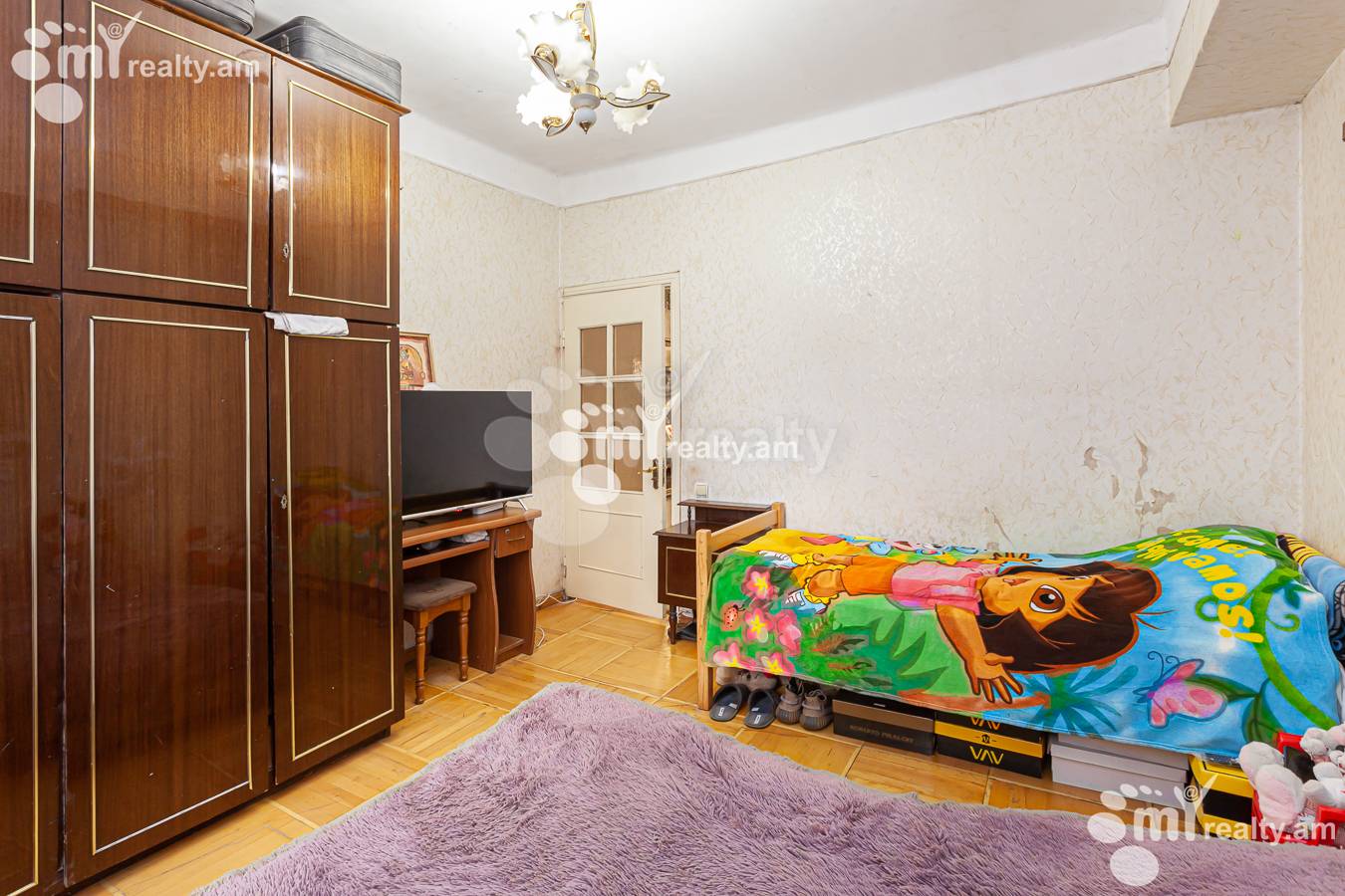 Купить 3 комнатную квартиру Нар Дос ул, Центр Ереван, 154480