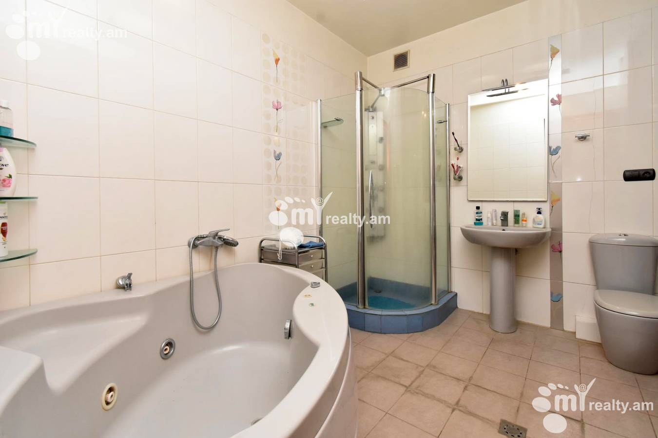 Снять 3 комнатную квартиру Саят-Нова пр, Центр Ереван, 158085