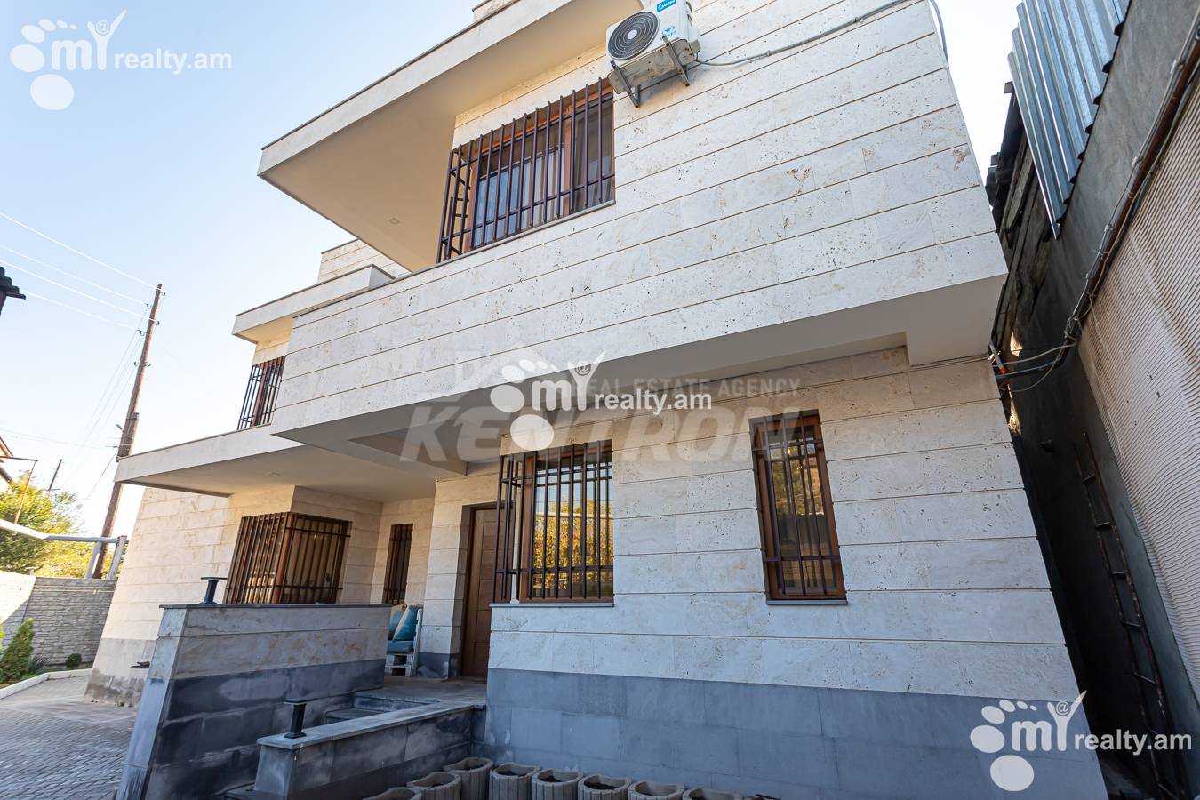 Купить дом Лусинянц, Центр Ереван, 157169