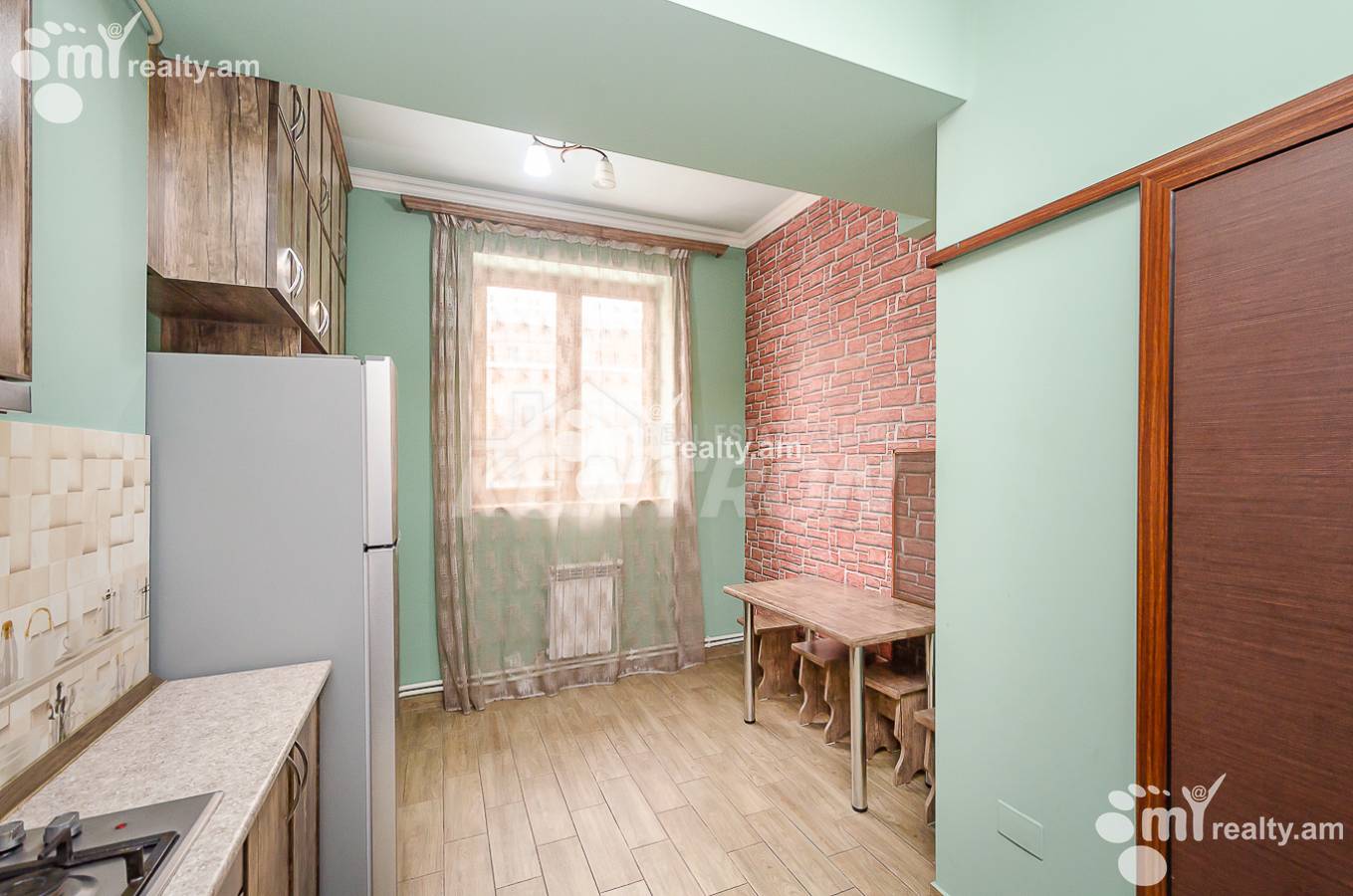 3 bedroom apartment for sale خیابان ابوویان, مرکز شهر ایروان, 109964