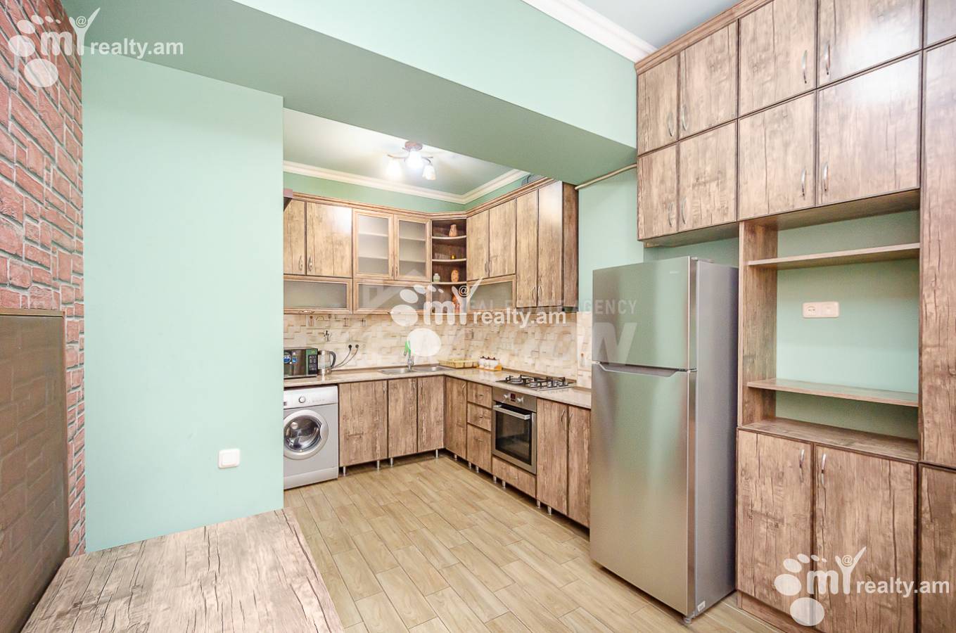 3 bedroom apartment for sale خیابان ابوویان, مرکز شهر ایروان, 109964